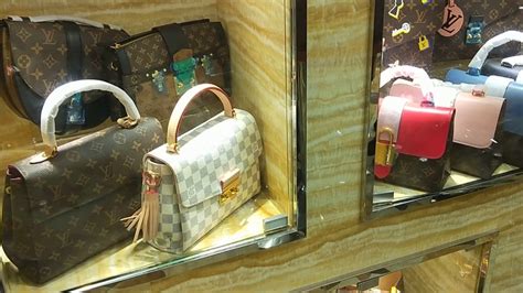 shipping fake bags from china|superfake handbags in china.